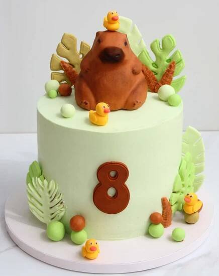 Cake with capybara and ducks in Vilnius
