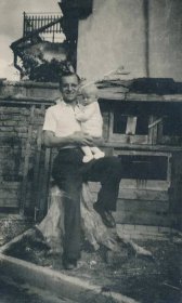 Antonín Lébr s tatínkem Josefem, Praha, 1943