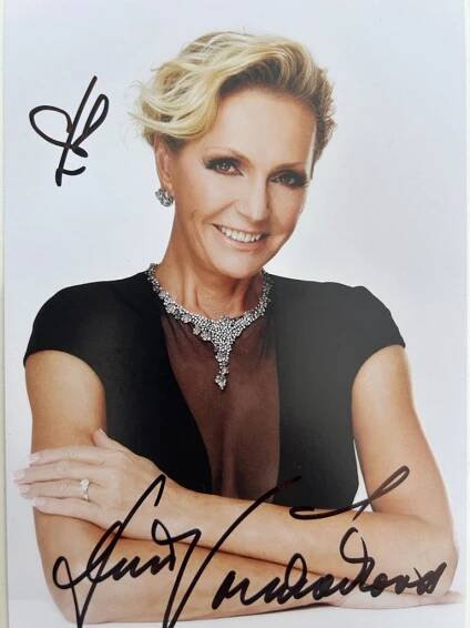 HELENA VONDRÁČKOVÁ LEGENDA – LHAINZ 