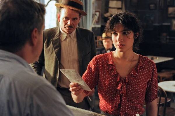 Jean-Pierre Darroussin, Victoire Bélézy - Fanny - Z filmu