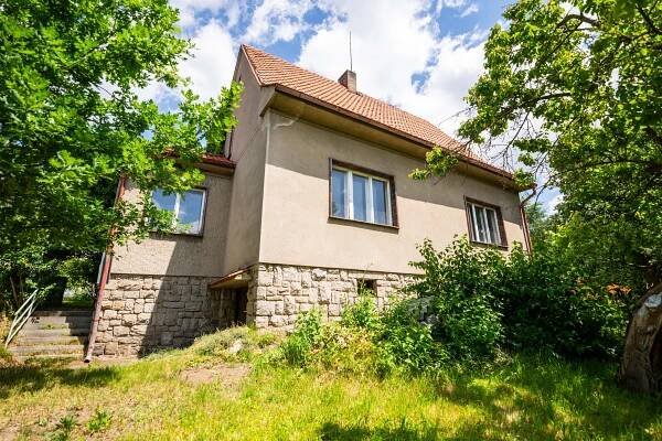 Prodej RD 3+1/G, 194 m² / 1293 m², Benešov, Nezvalova - Martin Bedřich