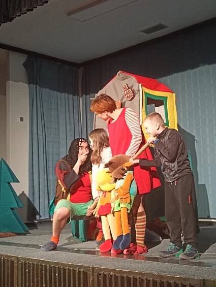 Divadelní představení Perníková chaloupka - Oficiální stránky obce Nikolčice