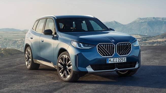 The New Fourth-Generation BMW X3 Is The Weirdest-Looking One Yet