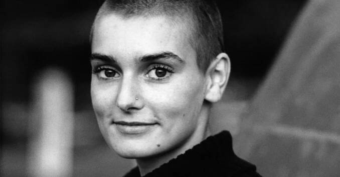 Zemřela legendární zpěvačka Sinéad O'Connor. Svým nesmrtelným hitem ovládla světové hitparády