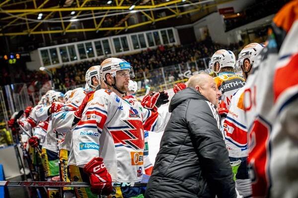 HC DYNAMO PARDUBICE – Zápasy na ledě Litvínova? Rychlejší přístup a méně času, říká Patrik Poulíček