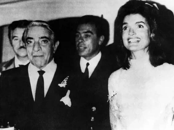 Aristoteles Onassis a jeho manželka Jacqueline Kennedy