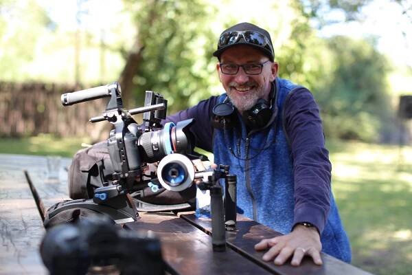 Biography — Tony Barnett Productions
