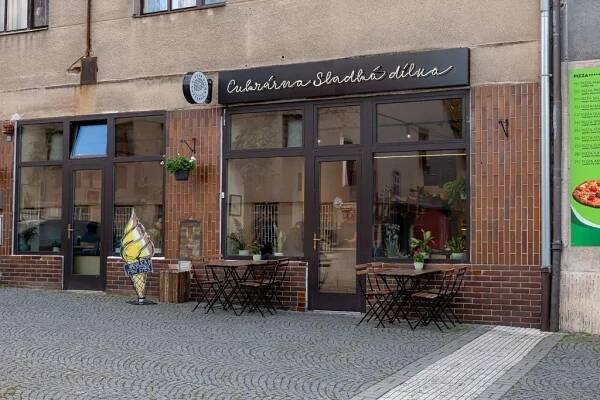 Okolí Mezi vilami Čakovice | Fotogalerie plná zeleně