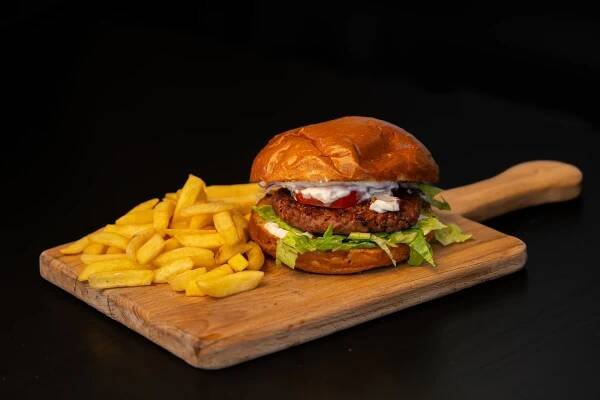 Tom's Pizza & Burgers | Wolt | Doručení | Praha