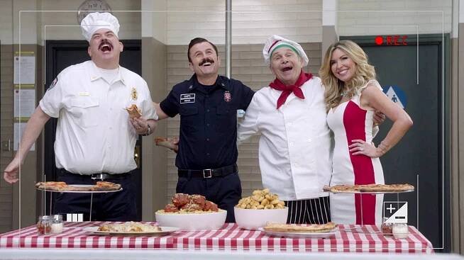 Kevin Heffernan, Steve Lemme, Robert Costanzo, Nicole Andrews - Tacoma FD - Pickleball - Z filmu