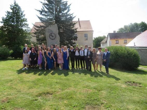 Rozloučení s 9. třídou ZŠ Studená - Oficiální stránky obec Studená