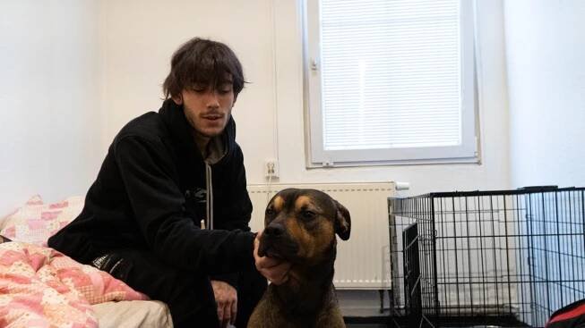 Azylový dům Michle: Zachránil Michala (19) i jeho psa Buddyho | Blesk.cz