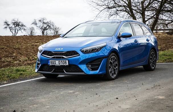 Kia Ceed SW 1.5 T-GDI je povedený rodinný kombík. Po modernizaci potěší ještě víc