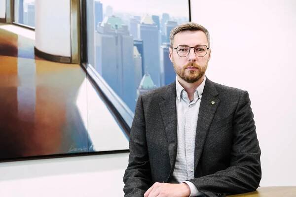 Michal Trnka z Gerulata Technologies | Máme tu sociálnu sieť, na ktorej k mase Slovákov prúdi neonacistický obsah | Postoj