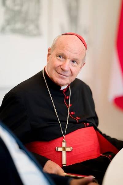 Kardinál Christoph Schönborn obdržel na Univerzitě Palackého čestný doktorát - Církev.cz | Zprávy
