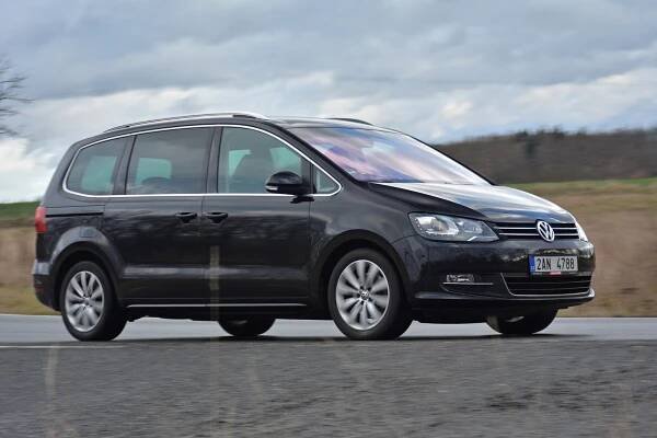 Test ojetiny: Volkswagen Sharan je skvělé MPV pro sedm lidí, ale pozor na jeho stav