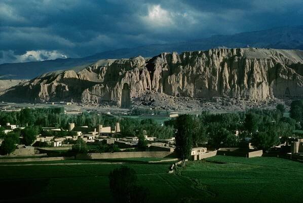The daring journey to reach Afghanistan’s famous Buddhas—before they were lost | National Geographic