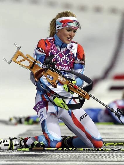 Sprint Češkám nevyšel. Soukalovou zradila střelba, Vítkové došly síly