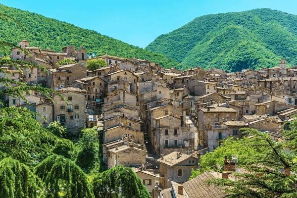 Abruzzo - Wine and Travel Italy