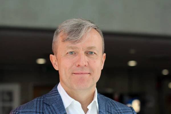 Martin Roman, manažer, podnikatel a filantrop (s odhadovaným majetkem se pohybuje v řádu miliard Kč)