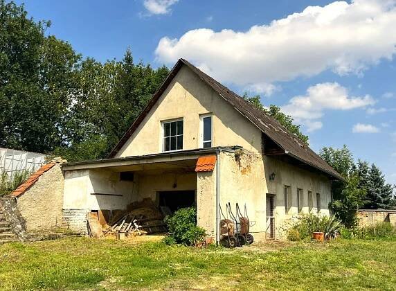 Prodej domu 207 m², pozemek 4.339 m², Černuc, Středočeský kraj