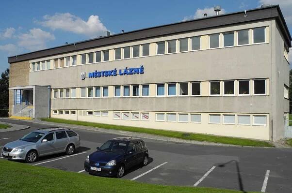Městské lázně v Krnově budou otevřeny i v červenci