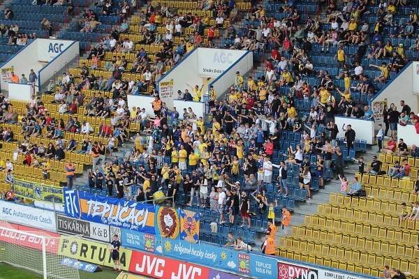 Diváci na utkání FK Teplice - FC Hradec Králové