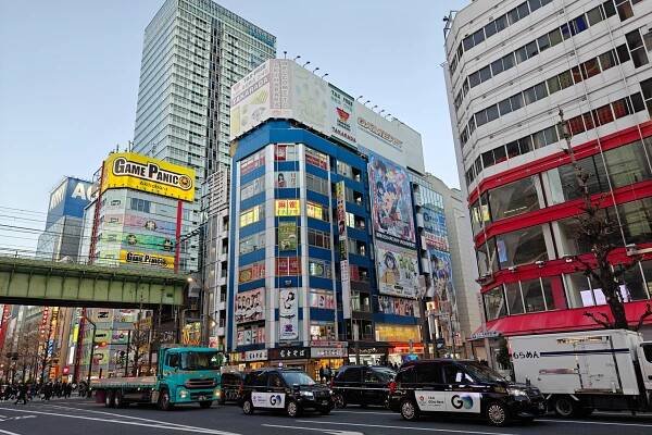 Akihabara still shows off Japan’s love for physical media | The Verge