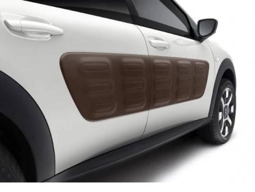 Citroën C4 Cactus oficiálně: Auto s "chrániči" dorazí v létě