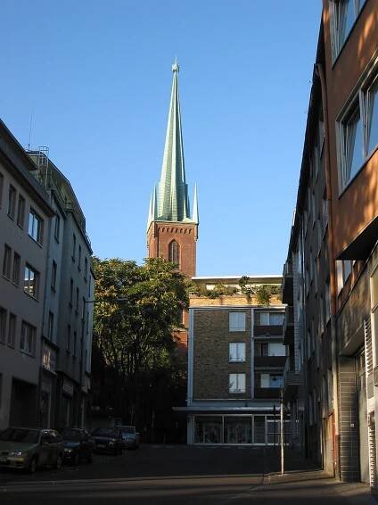 File:Köln-Mülheim 2004-09-20 Liebfrauenkirche.jpg