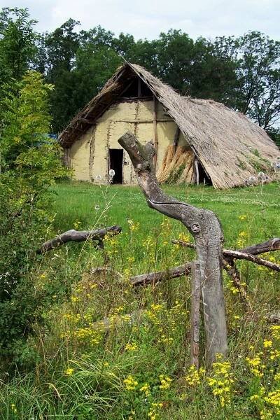 Fotogalerie Archeologický skanzen Březno u Loun - Informační tabule u skanzenu - č. 139473 | Turistika.cz