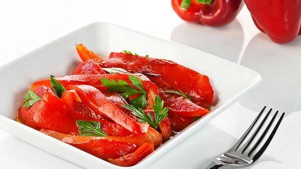 Recept: Salát z pečených paprik