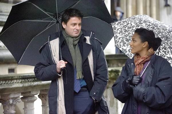 Zákon a pořádek: Spojené království - Safe - Z filmu - Dominic Rowan, Freema Agyeman