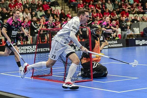 Finále florbalového Poháru mistrů. Tatran Střešovice vs. IBF Falun ze Švédska | PrahaIN 