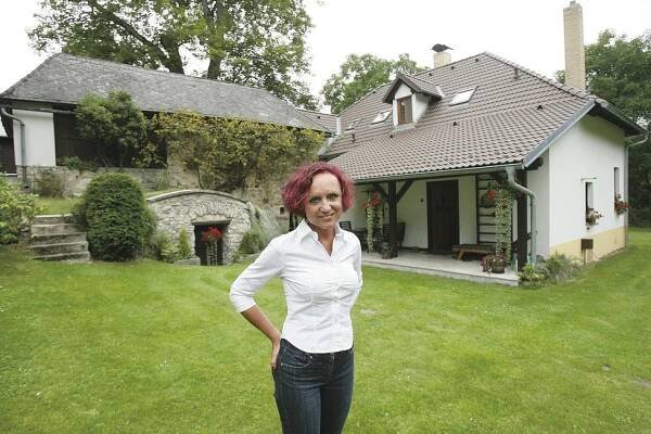 Takhle bydlí Petra Janů: Chalupu si vymazlila