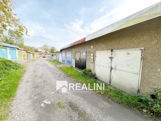Prodej garáže o velikosti 21 m2 v Karviné na ulici Za Splavem