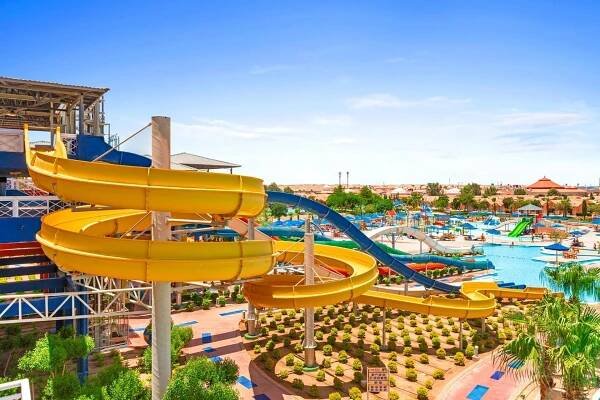 Bazén v ubytování Pickalbatros Jungle Aqua Park - Neverland Hurghada nebo v jeho okolí
