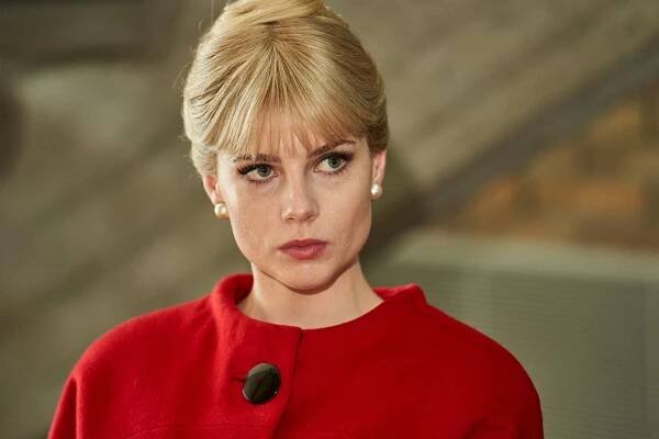 Harry Palmer: Případ Ipcress - Epizoda 2 - Z filmu - Lucy Boynton