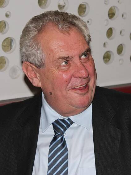 Soubor:Miloš Zeman 2012-12-03 cropped.jpg – Wikipedie