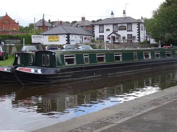 Canal boats on the Llangollen Canal