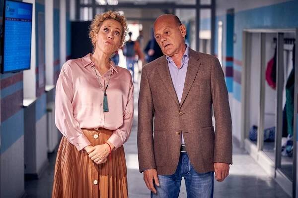 Der Lehrer - Weil ich ’ne Lücke füllen muss - Z filmu - Claudia Hiersche, Ulrich Gebauer