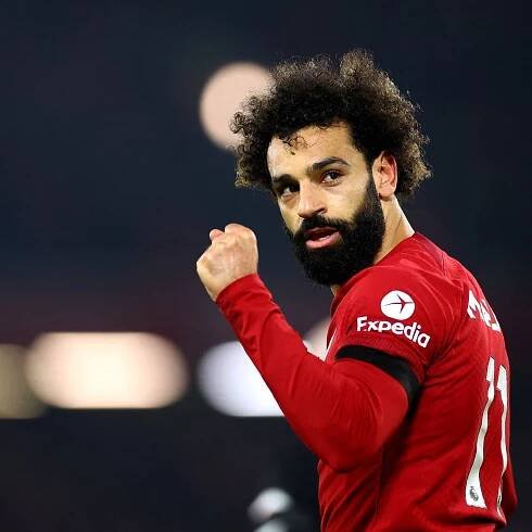 Mohamed Salah’s fast-break turns Merseyside derby and lifts Liverpool’s mood