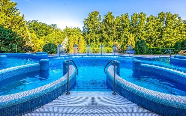 Maďarsko: Luxusní Thermal Hotel Visegrád ****+ s termálními lázněmi, wellness a polopenzí + dítě zdarma