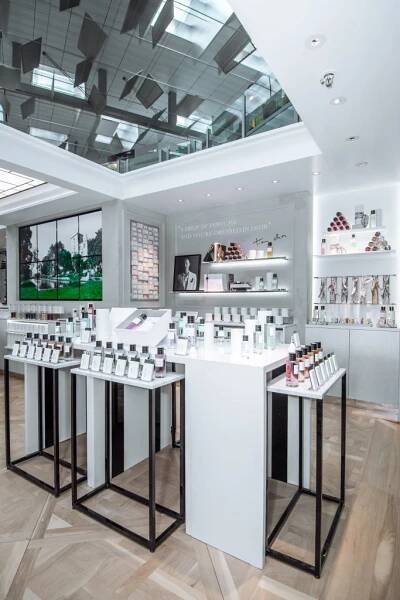 Maison Christian Dior opens its first travel retail boutique in Asia Pacific