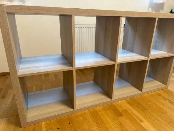 IKEA Kallax 4x2 včetně podstavce - Praha 4 - Bazar