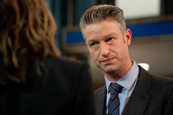 Zákon a pořádek: Útvar pro zvláštní oběti - The Long Arm of the Witness - Z filmu - Peter Scanavino