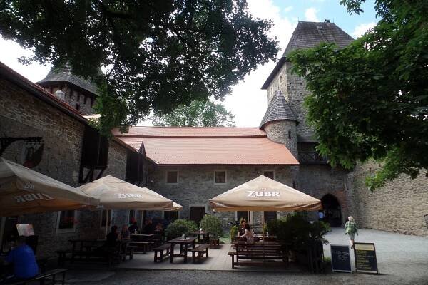 Hradní restaurace Helfštýnská Holba foto 1
