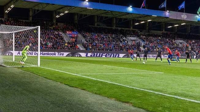 Evropská konferenční liga, skupina C: FC Viktoria Plzeň - Dinamo Záhřeb 1:0 (1:0).