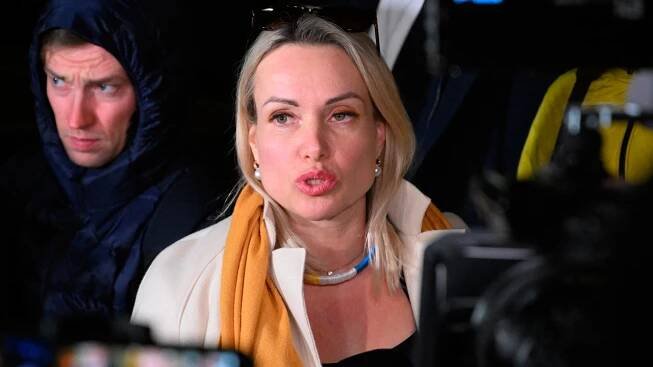 Svět extra: Deník Die Welt najal novinářku, která protestovala proti válce