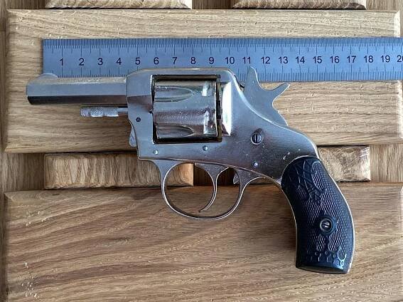 Revolver H&R Arms 38 SW - Sběratelské zbraně